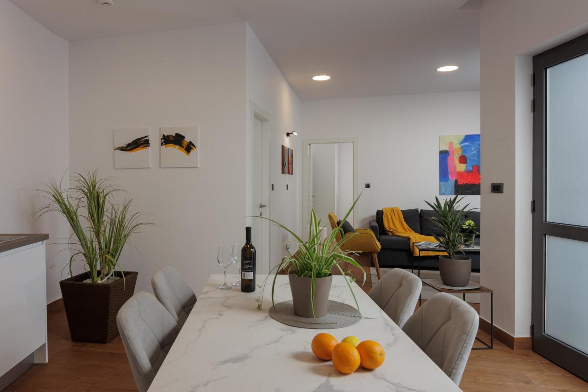 Terra 5 Deluxe Apartment On The Ground Floor With Private Parking Rijeka Buitenkant foto